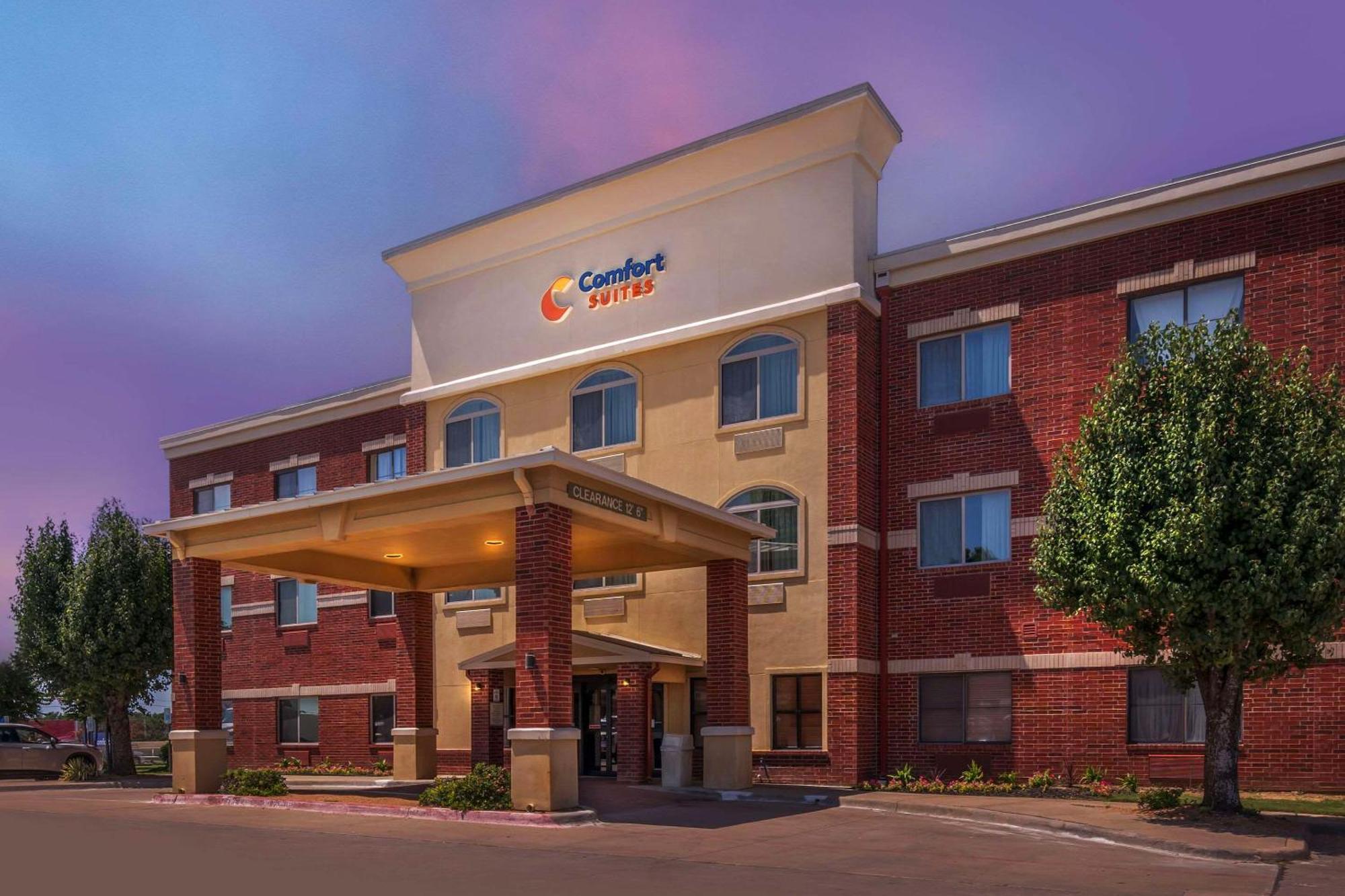 คอมฟอร์ท สวีท แมคคินนีย์ อัลเลน Hotel ภายนอก รูปภาพ