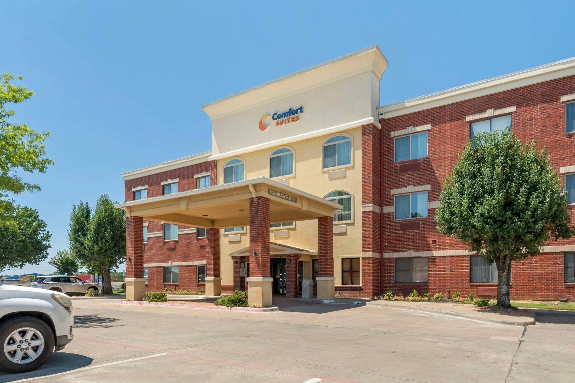 คอมฟอร์ท สวีท แมคคินนีย์ อัลเลน Hotel ภายนอก รูปภาพ